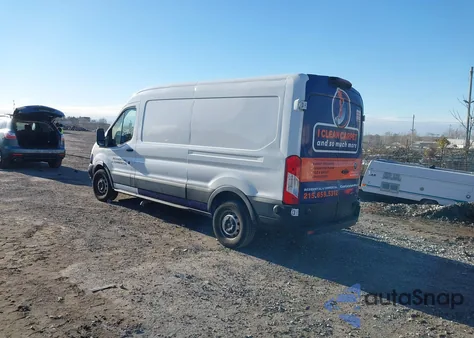 2019 Ford Transit-250 z USA, uszkodzony, nr VIN 1FTYR2CM0KKB43217